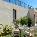 Villa Paradise *